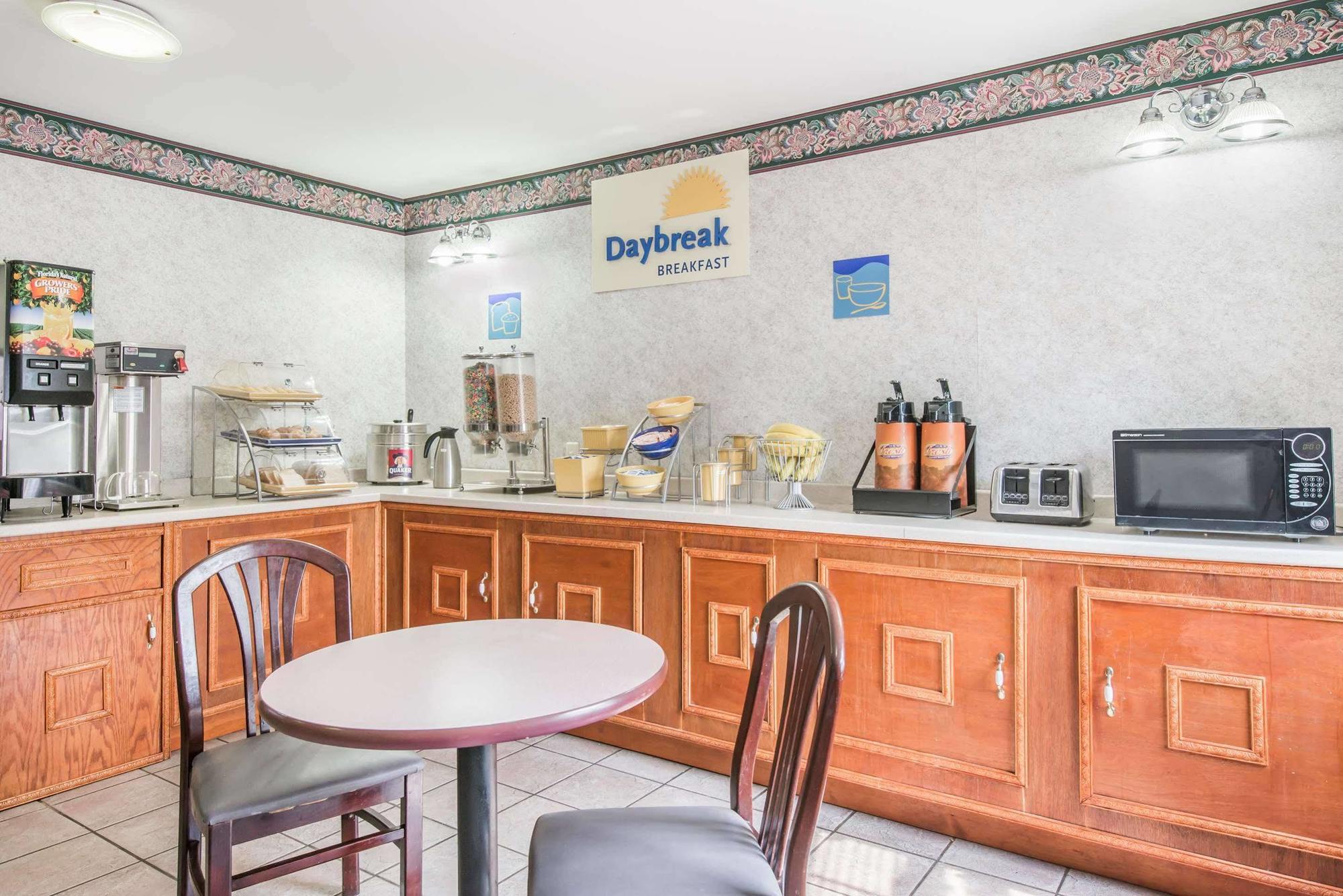 Days Inn By Wyndham Berlin Voorhees Luaran gambar
